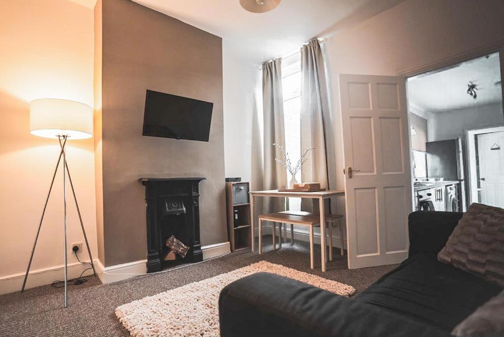 Cosy Affordable Digs Near Coventry City Centre Sleeps5 With Free Parking Exterior photo